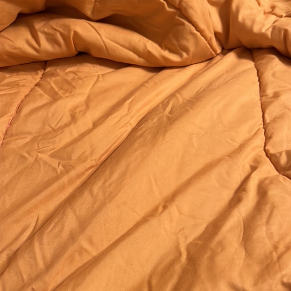 Lakers comforter and pillow sham set- like new - Picture 5 of 12